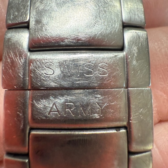 Swiss Army by Victoronix Stainless Steel Watch New Battery - Picture 6 of 11